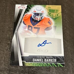 DANIEL BARKER 2022 Sage Low Series Football Gold AUTO AUTOGRAPH Illinois
